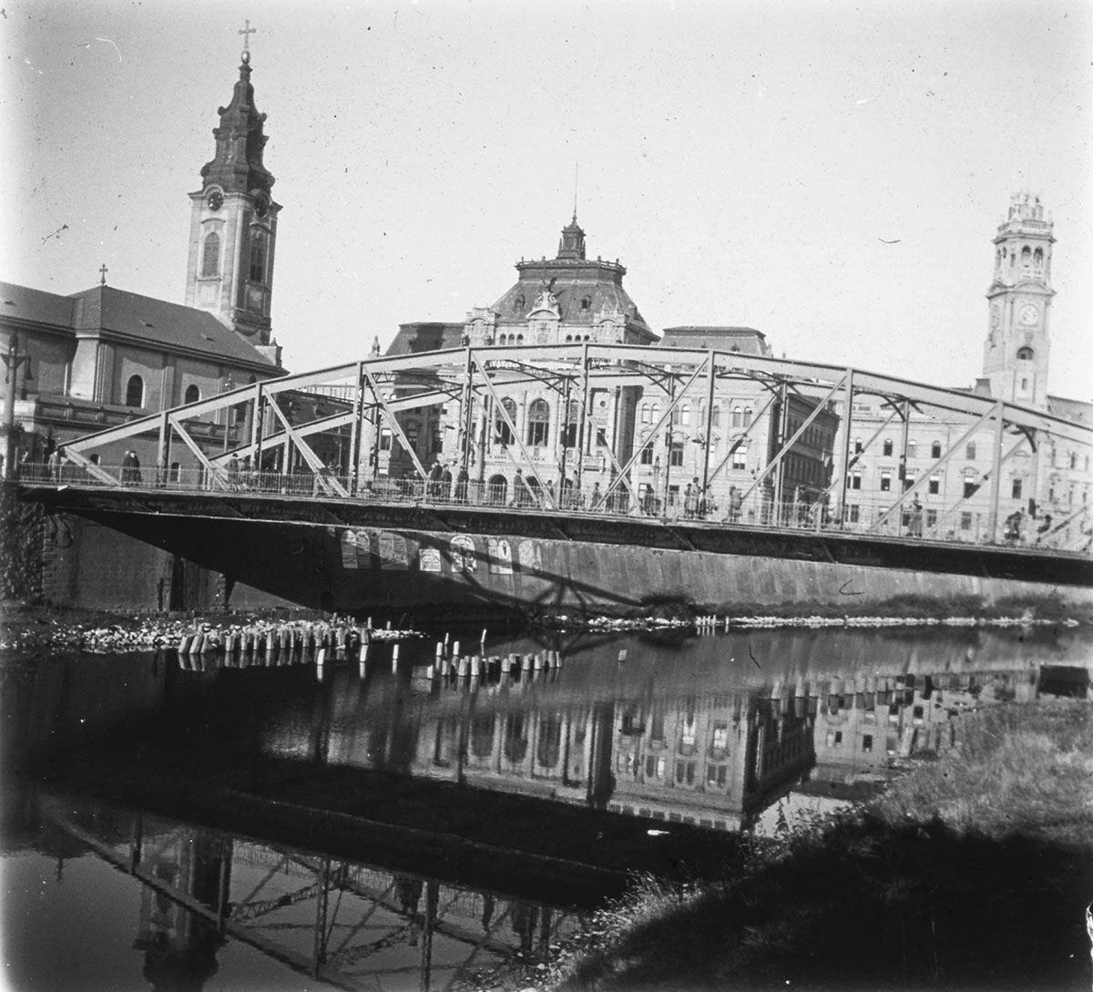 Vechiul Pod din centrul orașului