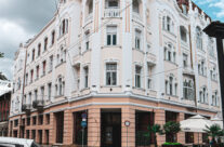 De vizitat: Palatul Apollo