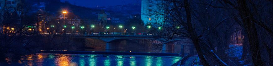 Luna plina deasupra Crisului