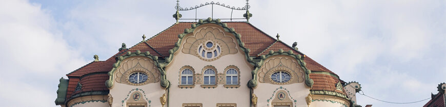 De vizitat: Palatul Vulturul Negru