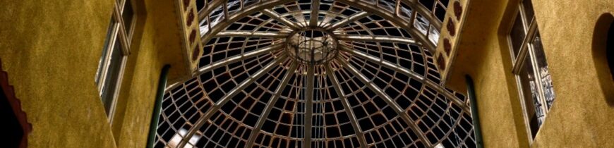 Palatul Vulturul Negru