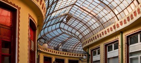 Pasajul Vulturul Negru