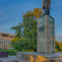 Statuia Mihai Eminescu